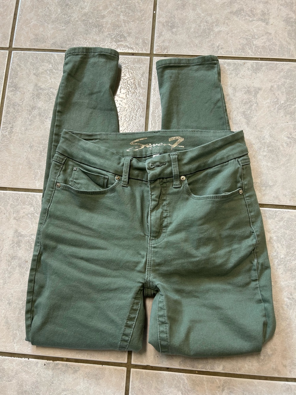 Seven7 Tummyl​ess High-Rise Skinny Jeans in Olive Green